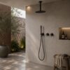 KIT DOCCIA SOFFITTO LUNGO 30 NERO Ambientata 1 100x100