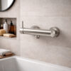 MISCELATORE MURO DOCCIA LEVANTE INOX Ambientata 1 100x100