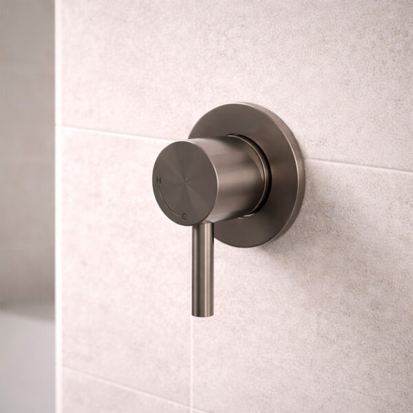 Recessed Mixer with Rose Gold Rifle Spout